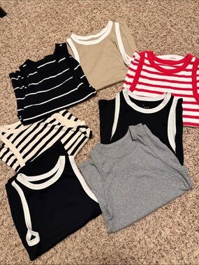 Bundle of 7 tanks